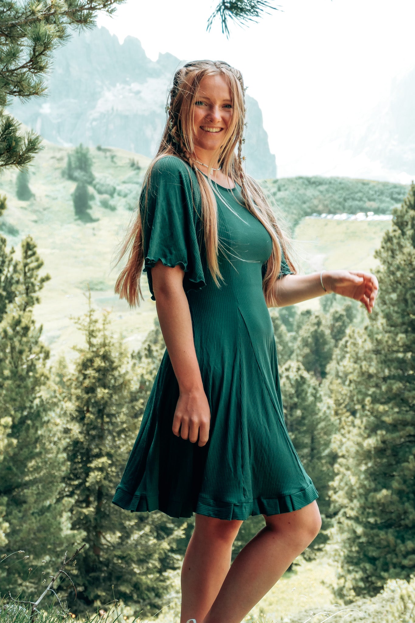 schickes und nachhaltiges Sommerkleid für jeden Figurtyp