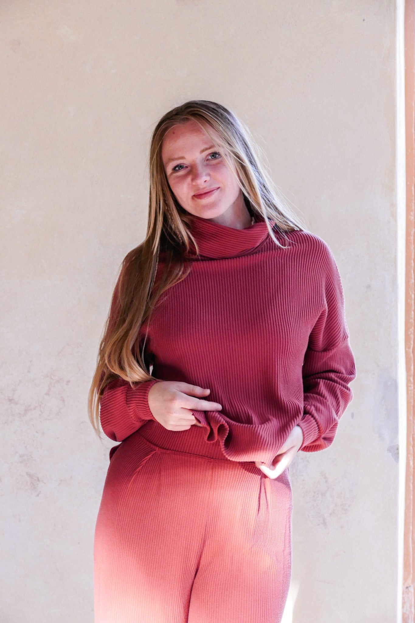Weiche und sehr gemütliche Hose in einem modernen Schnitt für den Winter