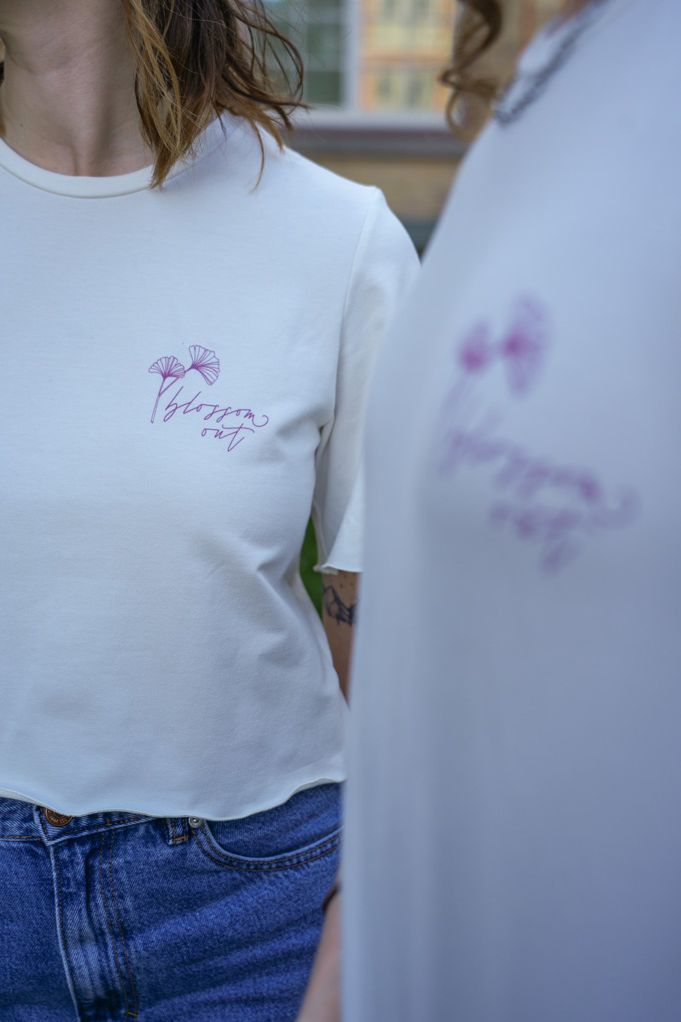 Verspieltes Kurzarmshirt aus GOTS-zertifizierter Baumwolle