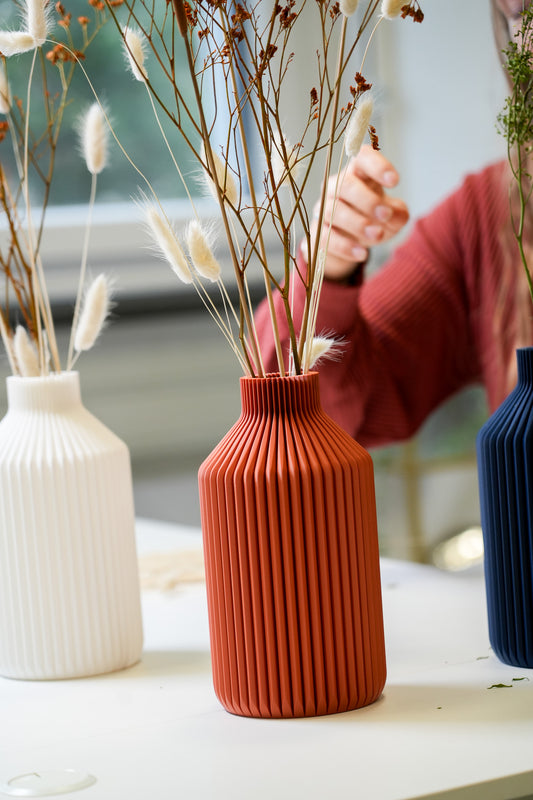 Günstige 3D gedruckte Vase aus PLA Maisstärke in rostrot