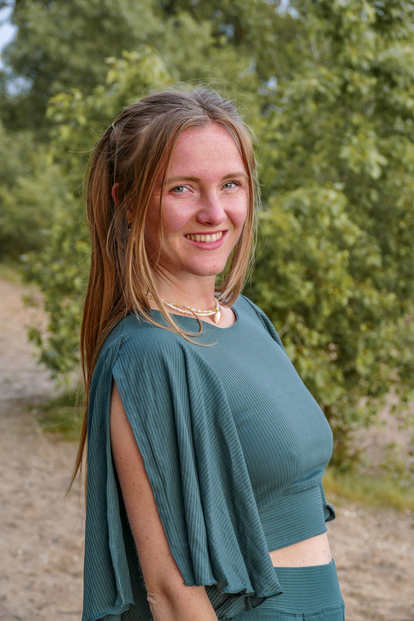 Rückenfreies Crop Top was sehr im Trend ist und sehr schick und edel aussieht