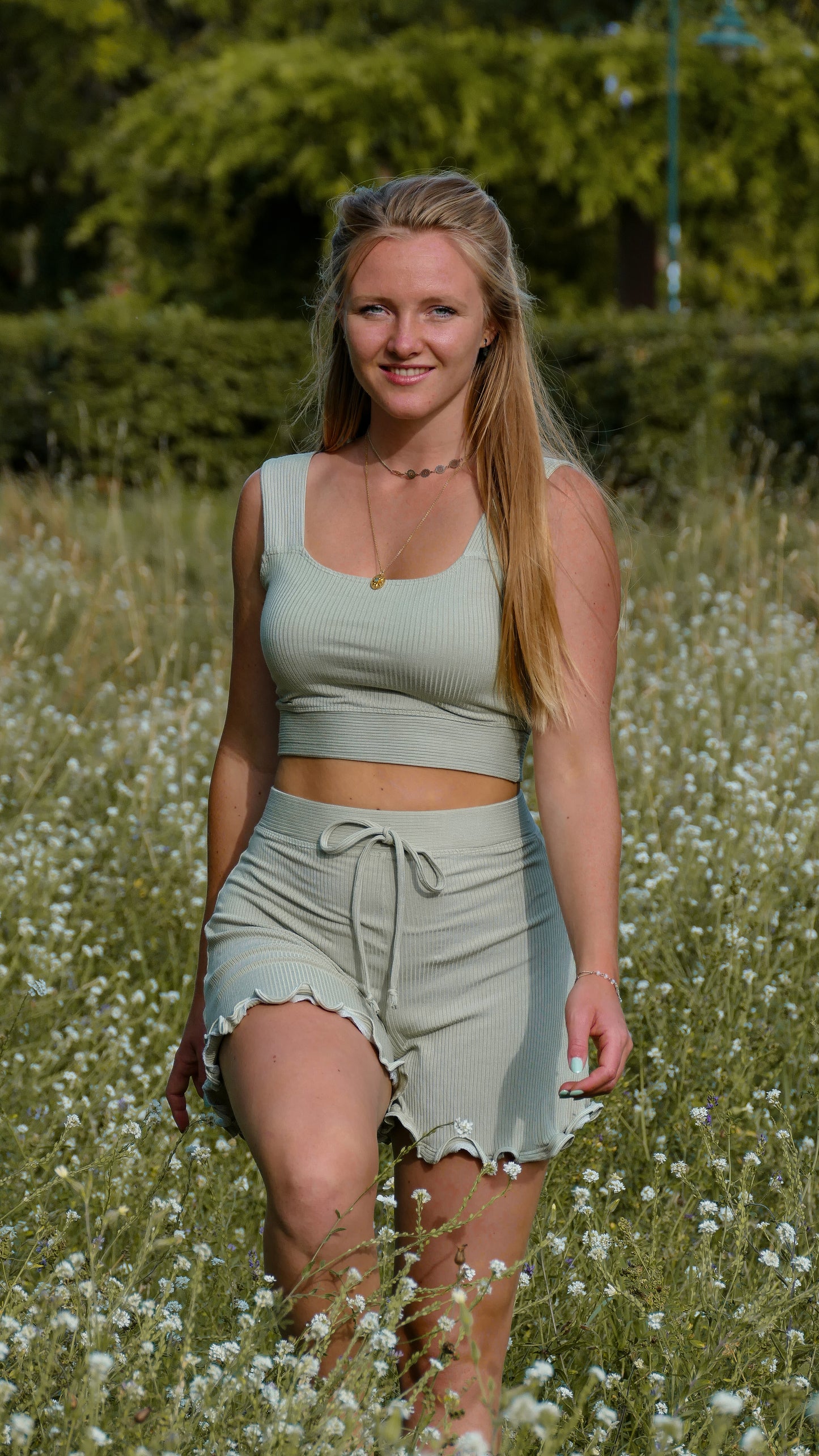 Pastellfarbiges Crop Top aus geripptem Stoff