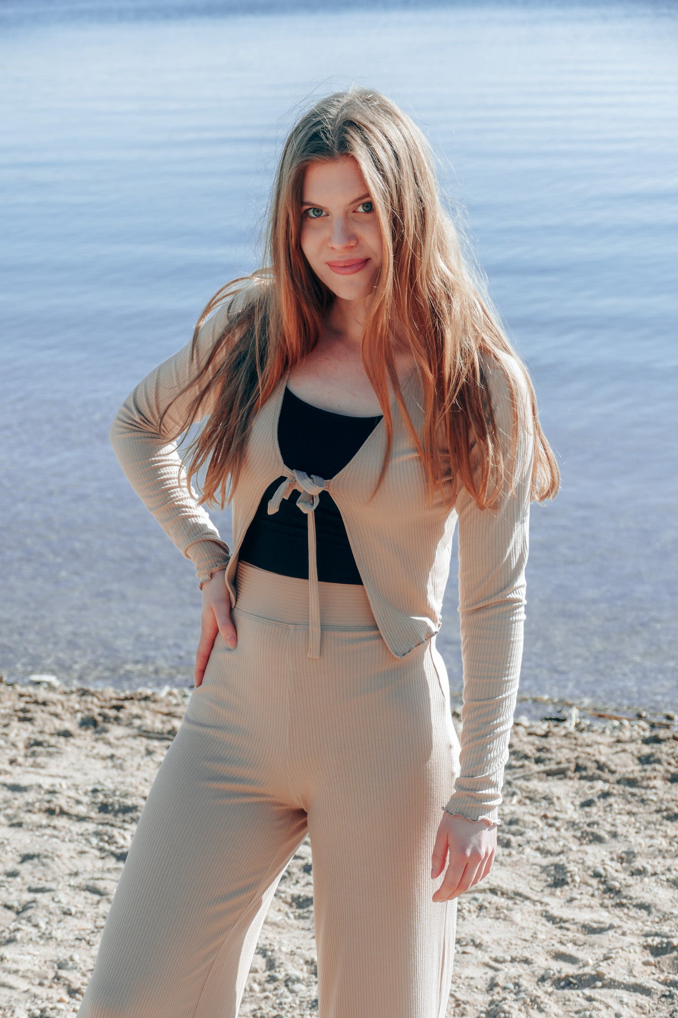Kurze Sommerjacke aus nachhaltigem und weichem Stoff für Damen im Sommer