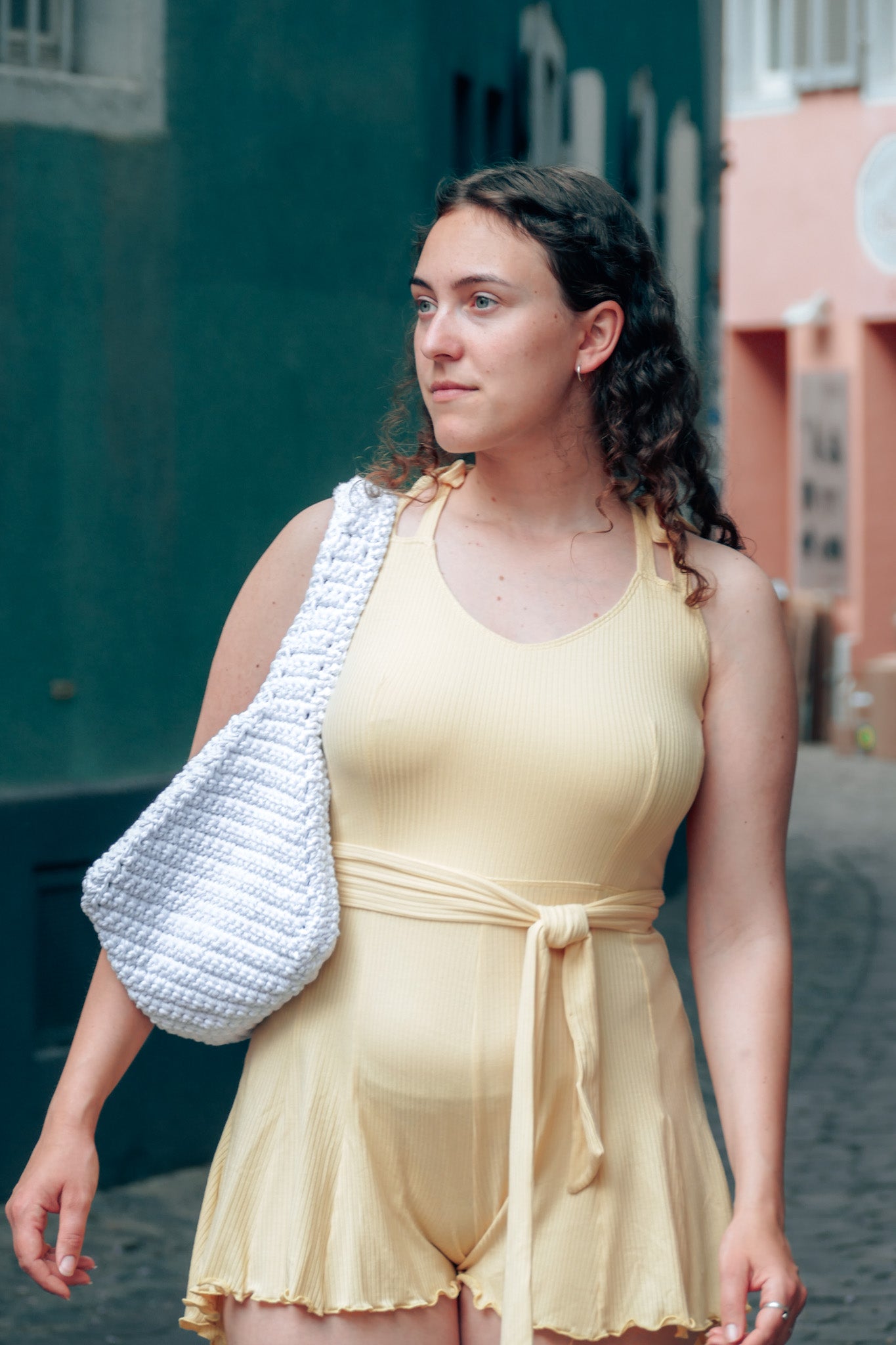 Rückenfreier Jumpsuit aus bequemem und nachhaltiger Stoff