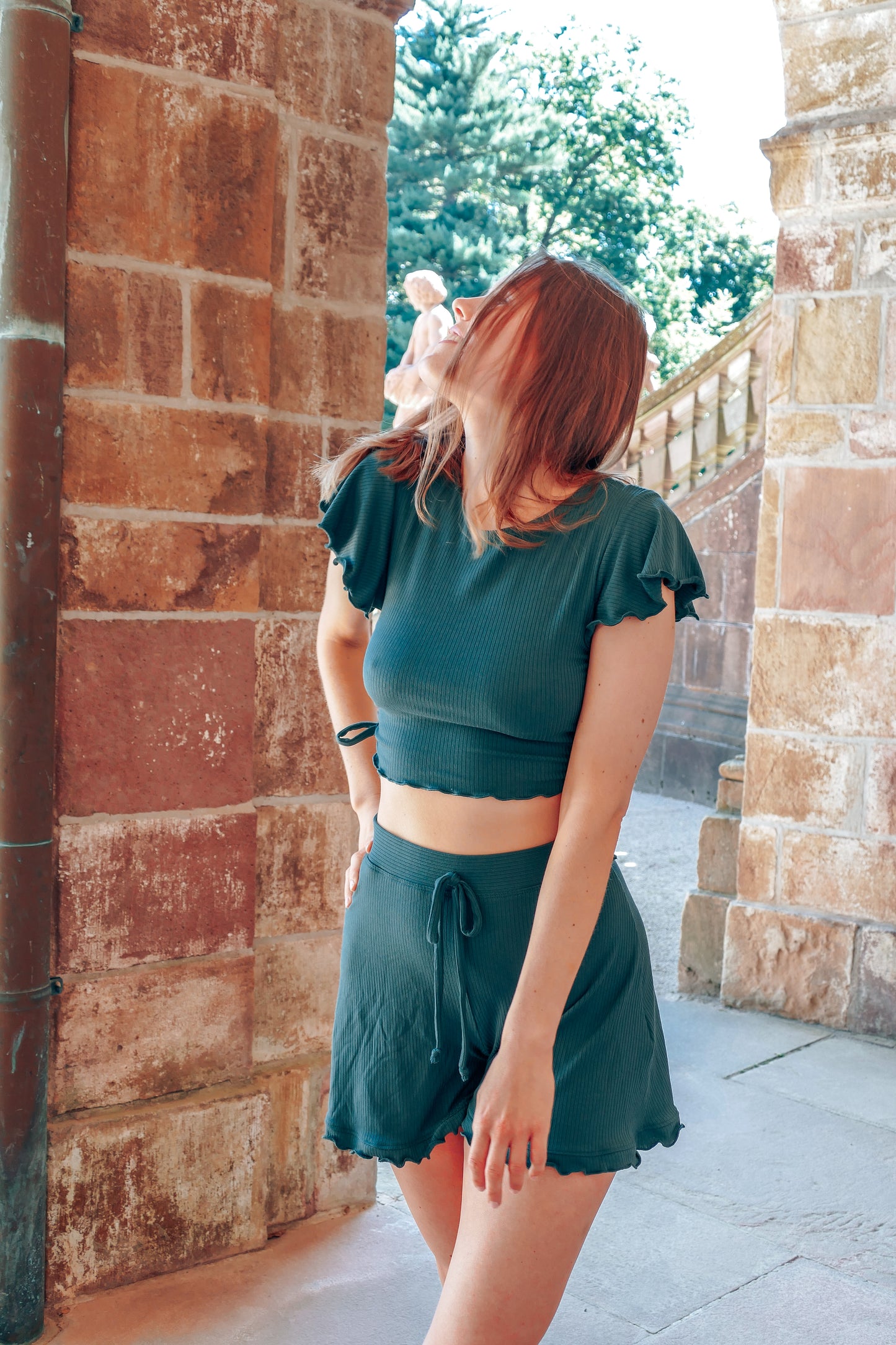 Bequemes und nachhaltiges Crop T-Shirt für Loungewear und Yogawear Sets