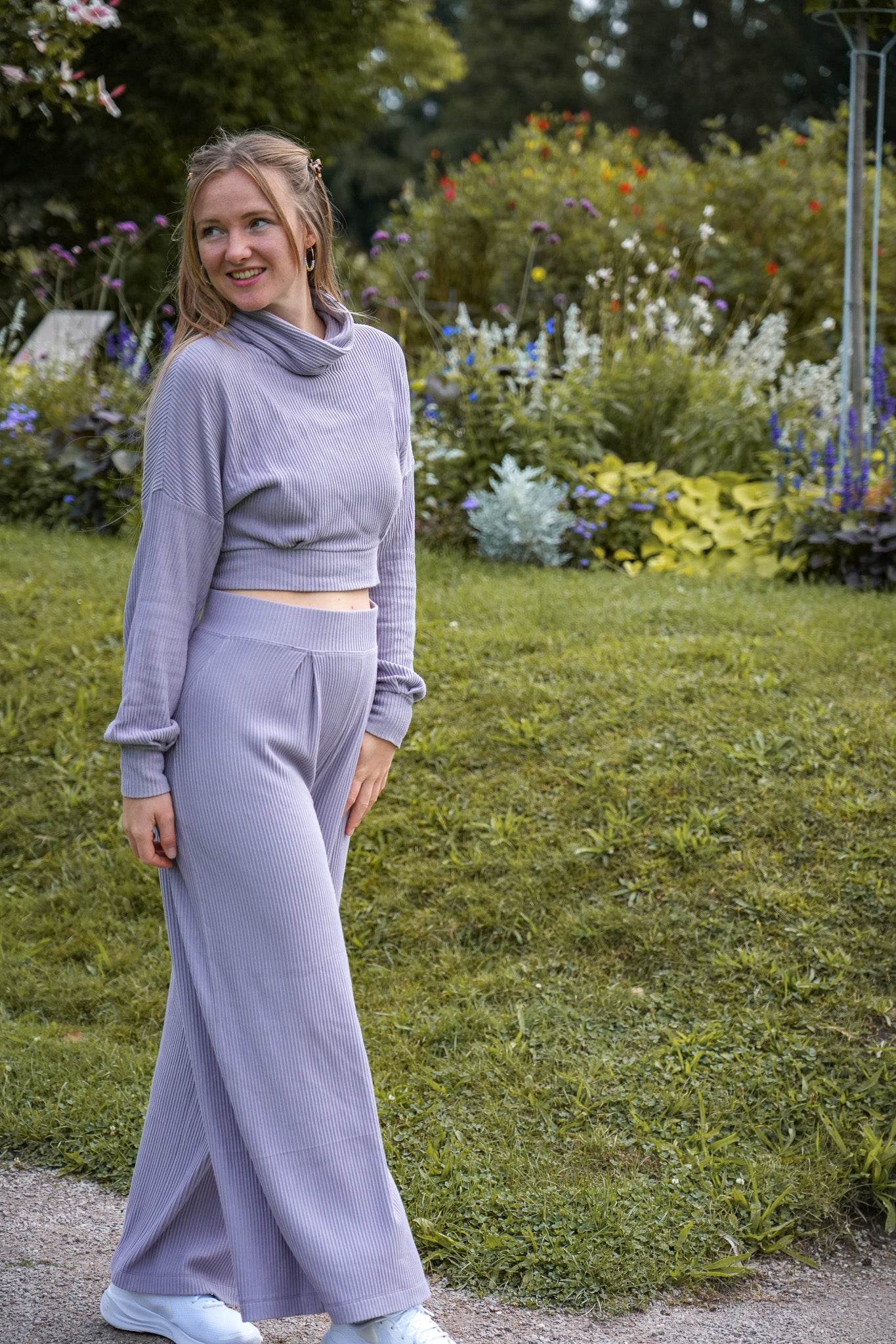 Wunderschöne High Waist Hose die sehr modern ist und aus nachhaltiger Produktion made in Germany ist
