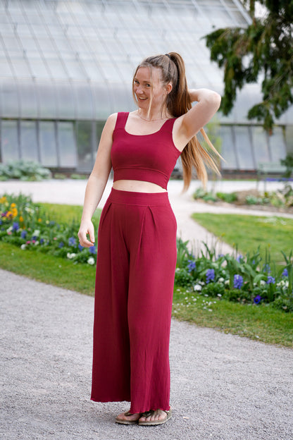 Luftige Sommerhose in Kirschrot 