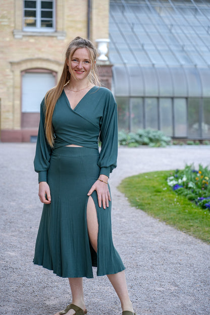 Farrah Crossed Crop Pulli deep green