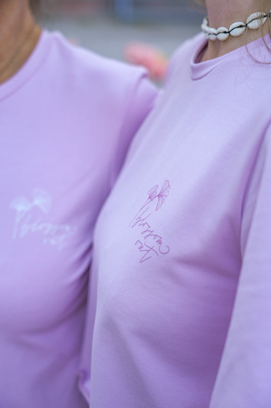 Nachhaltiges Sommer-T-Shirt in zartem Lila mit femininen Ärmeln