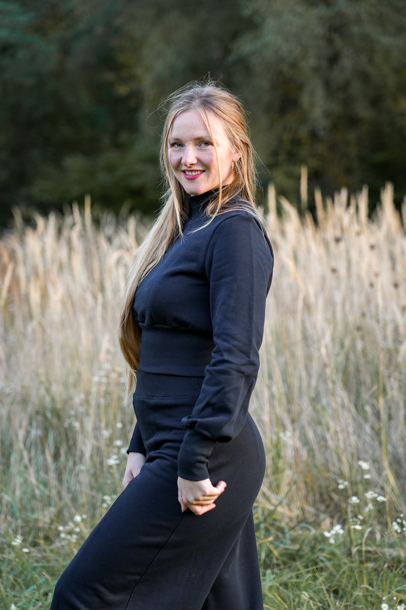 Bequeme Stoffhose mit eleganter Silhouette