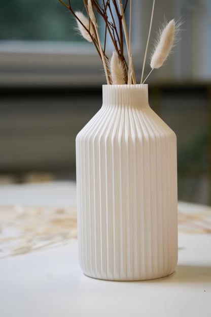 Wunderschöne minimalistische Vase als Geschenk