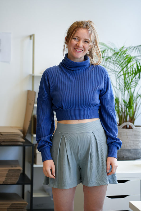 Farrah Flower Shorts sky