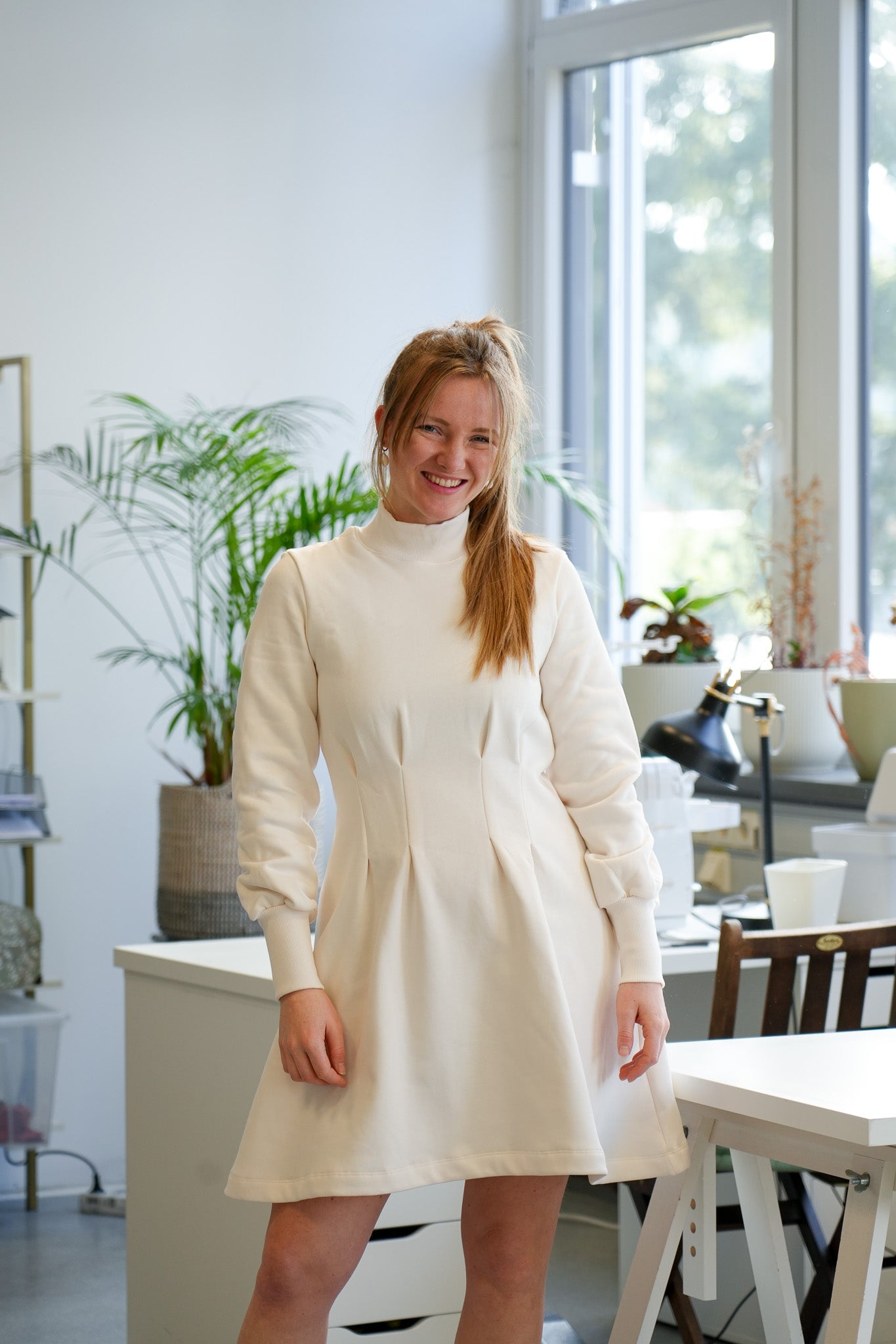 Figurbetontes Kleid aus warmer Bio-Baumwolle