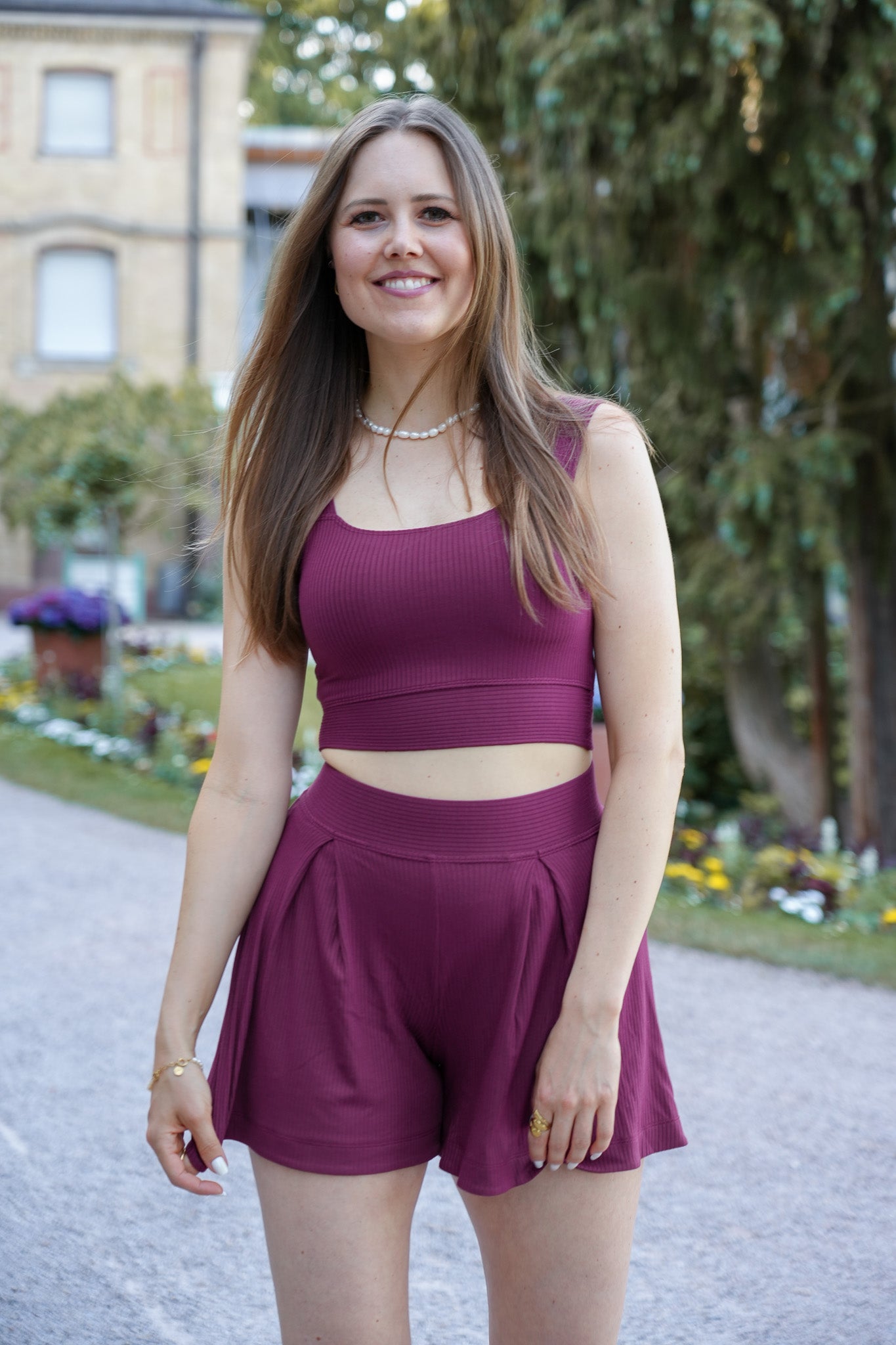 Geripptes Damen Top in dunklem Rotton