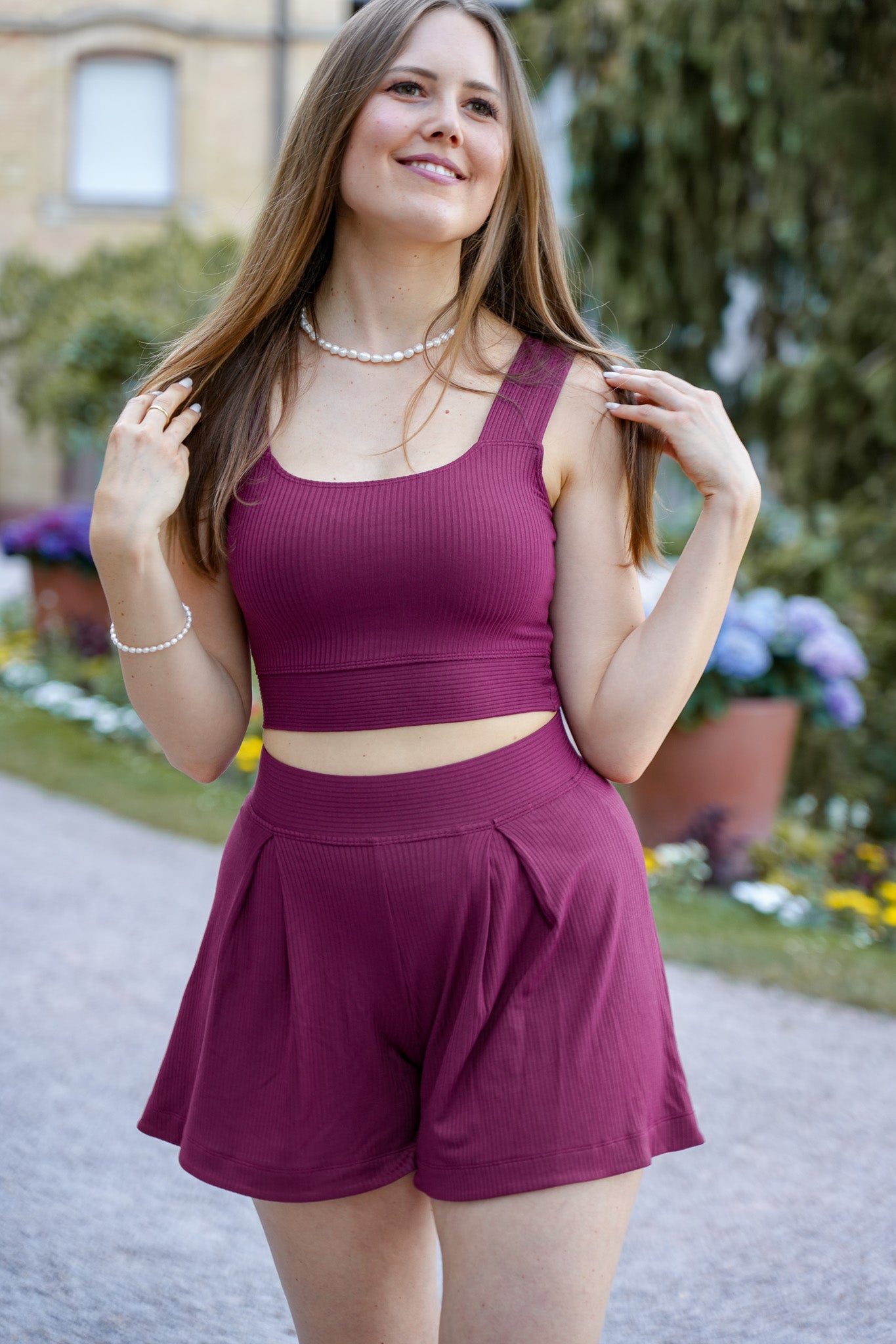 Nachhaltiges Crop Top in Burgunder für den Sommer
