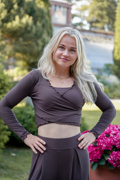 Crop Pullover mit überkreuzter Vorderseite