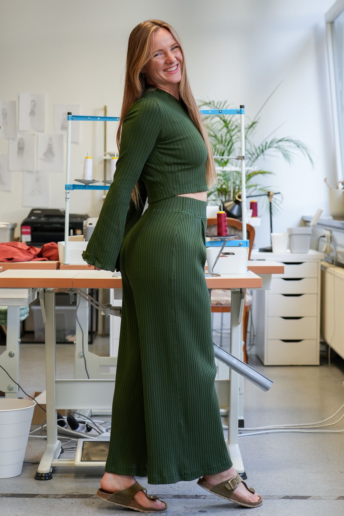Nachhaltige Strickhose aus 95 % Bio Baumwolle in Khaki