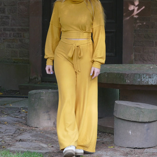 Nachhaltige High Waist Wide Leg Pants aus geripptem Stoff mit breitem Bündchen für Damen im Herbst