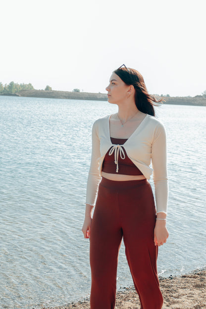 Bequeme Sommerhose für Damen die es schick und dennoch bequem mögen und damit zur nächsten Reise oder Yogastunde gehen könne