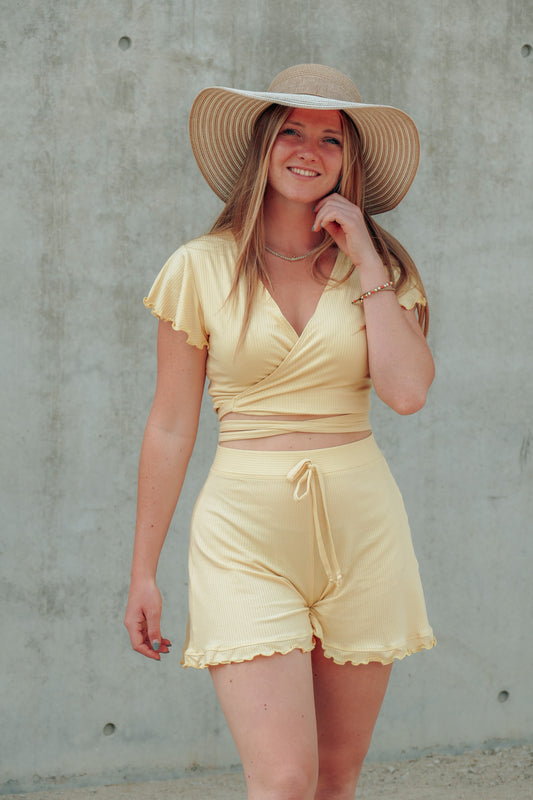 Wickeltop für Damen im Sommer in Pastellgelb
