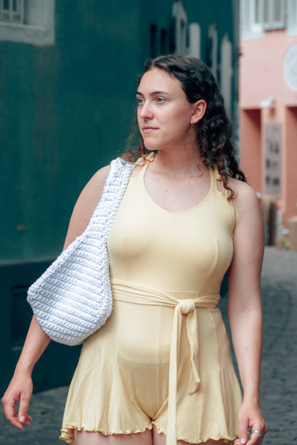Rückenfreier Jumpsuit aus bequemem und nachhaltiger Stoff